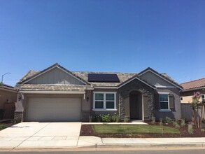 Building Photo - 4237 Sierra Madre Ave