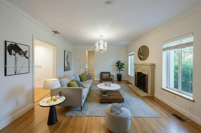 Building Photo - 648 Sevilla Ave