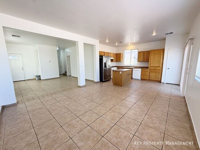 Foto del edificio - 5968 Hickory Nut Ave