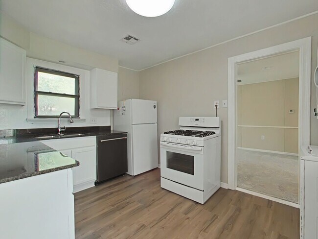 Foto del edificio - 1307 NW Maple Ave
