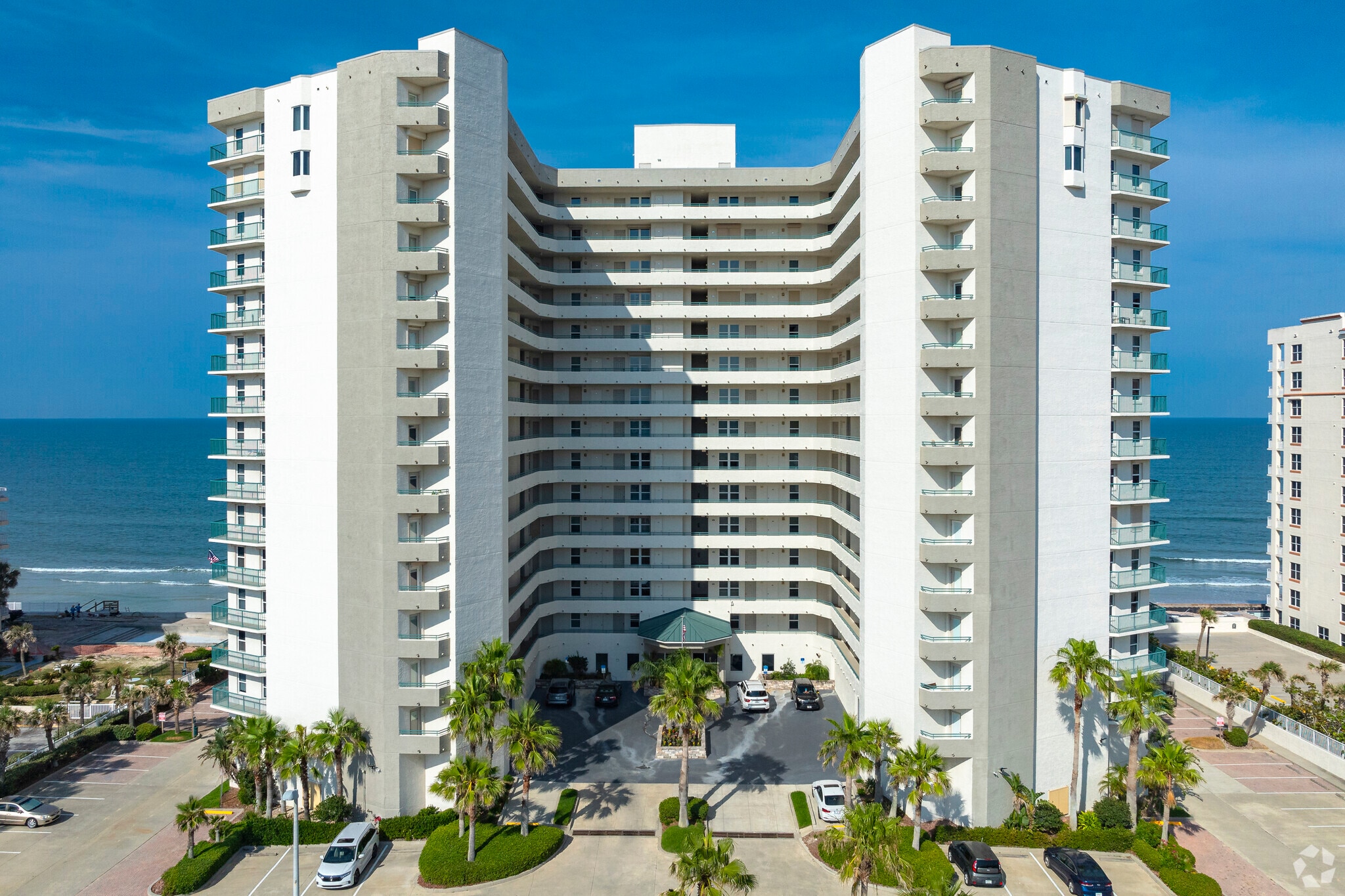 Towers Grande Condominiums