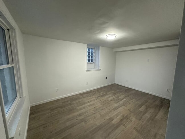 Building Photo - 2323 Patterson Ave