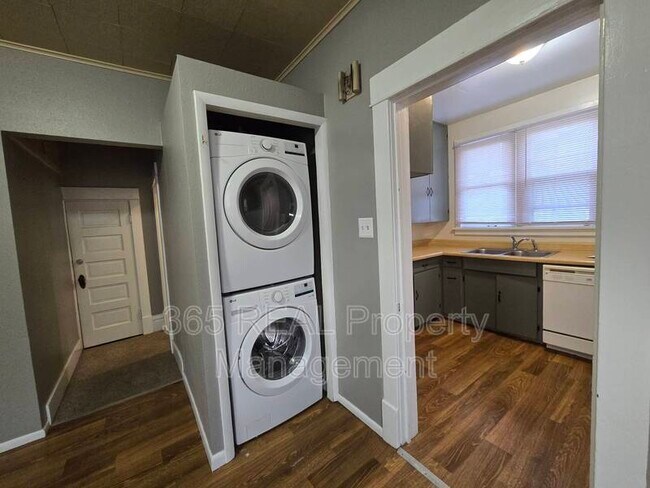 Foto del edificio - 1820 8th Ave