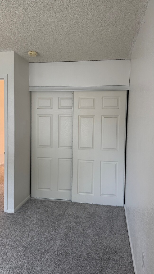 Building Photo - 12922 Wirevine Ln