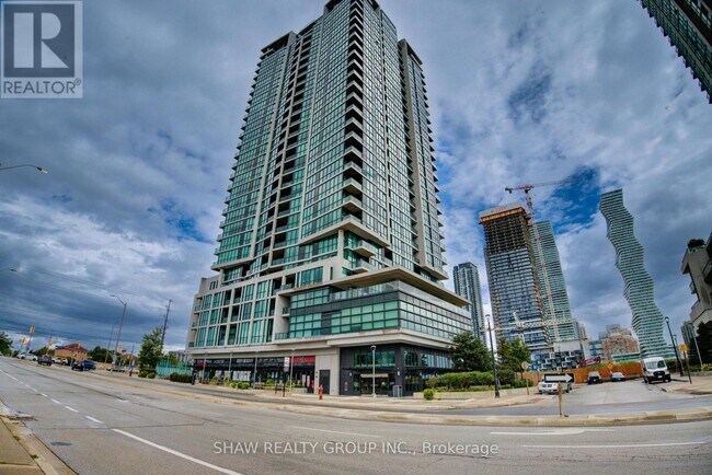 Photo du bâtiment - 3985-3985 Grand Park Dr