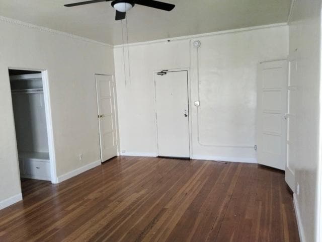 Building Photo - 901 S Kingsley Dr