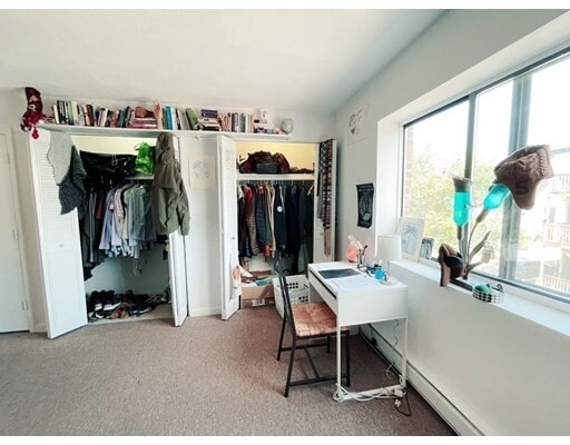 Building Photo - 10 Roberts St