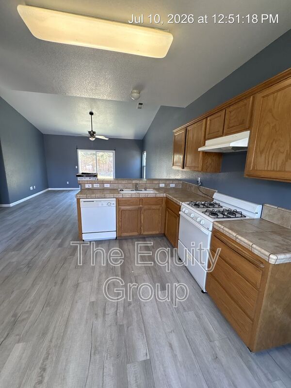 Building Photo - 30743 Cottontail St