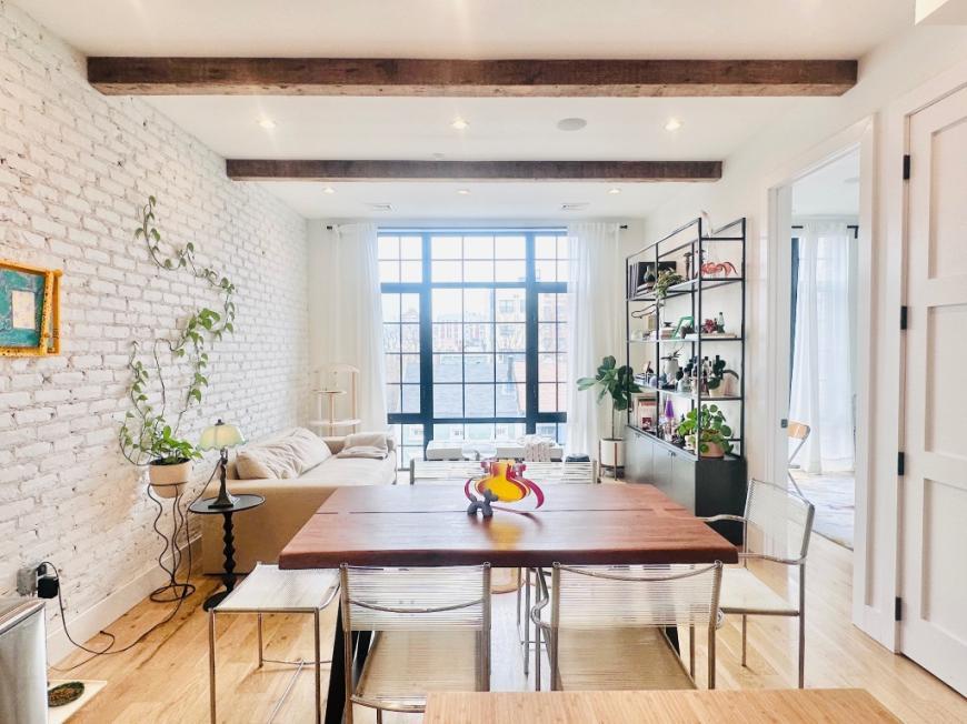 Foto principal - 2 bedroom in Brooklyn NY 11211