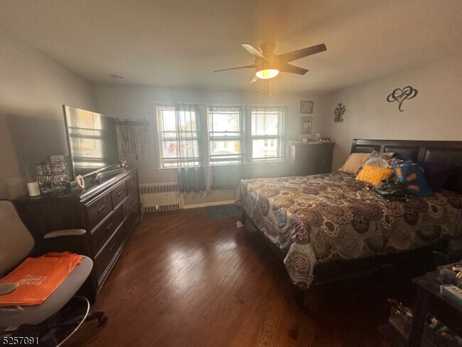Foto del edificio - 262 Hornblower Ave