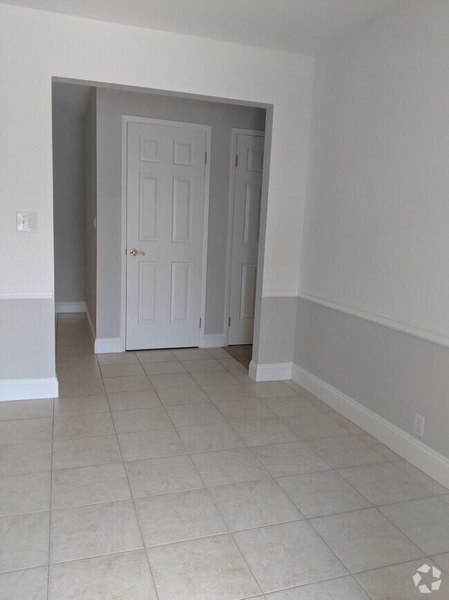Building Photo - 1243 Valerian Ct