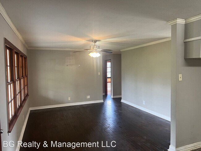 Building Photo - 3 br, 1 bath House - 2147 Evelyn Street
