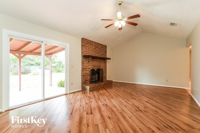 Building Photo - 12122 Cheyenne Trail
