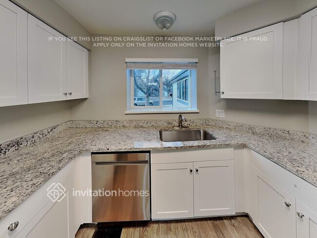 Foto del edificio - 4120 E 134th Dr