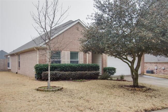 Building Photo - 3904 San Lorenzo Dr