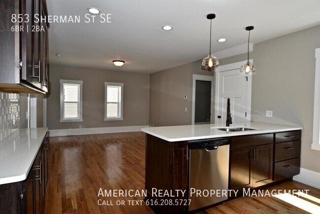 Foto del edificio - 853 Sherman St SE