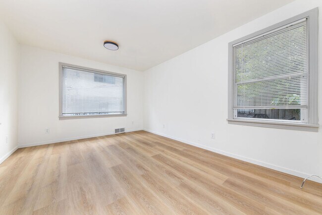 Foto del edificio - 1733 NE 89th St