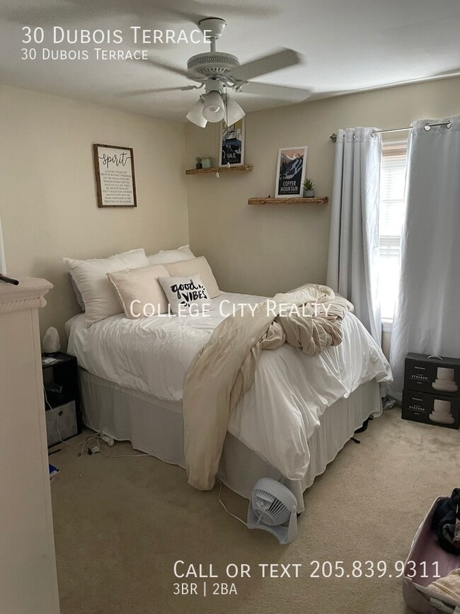 Foto del edificio - 30 Dubois Terrace