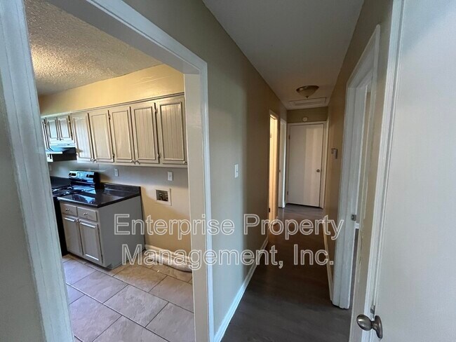 Building Photo - 4309 Startouch Cove