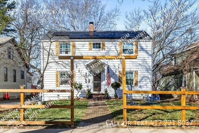 Building Photo - 921 S Pickwick Ave