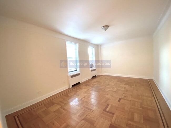 Building Photo - 615 W 172nd St