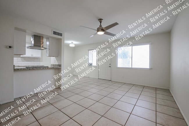 Foto del edificio - 5206 N 42nd Dr