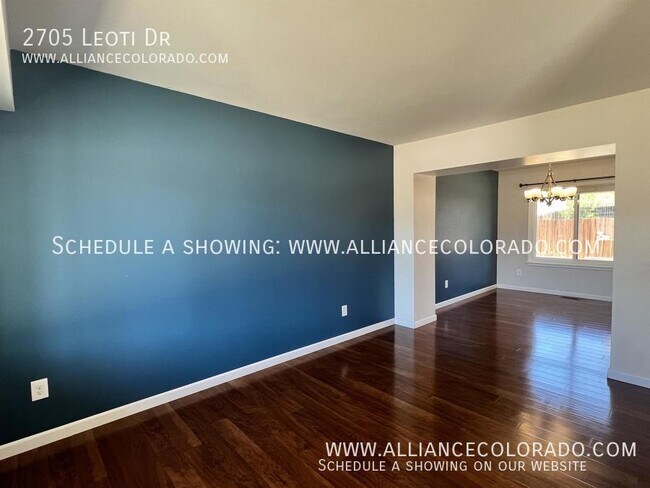 Photo - 2705 Leoti Dr House