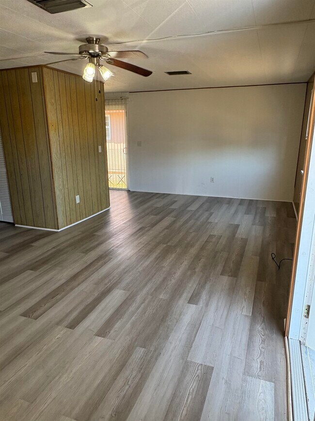 Foto del edificio - 892 Palermo Rd