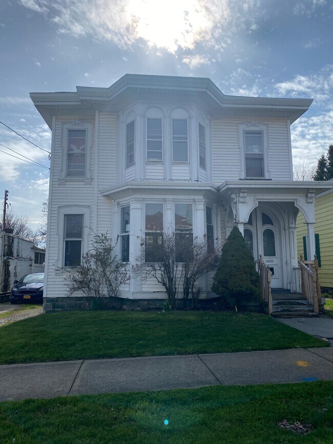 Exterior Front - 128 W 8th St