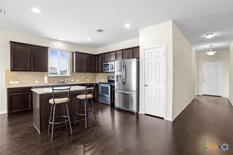 Building Photo - 1203 Daffodil Dr
