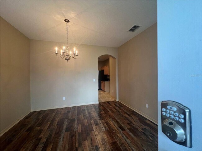 Foto del edificio - 9855 Secret Cove Ln