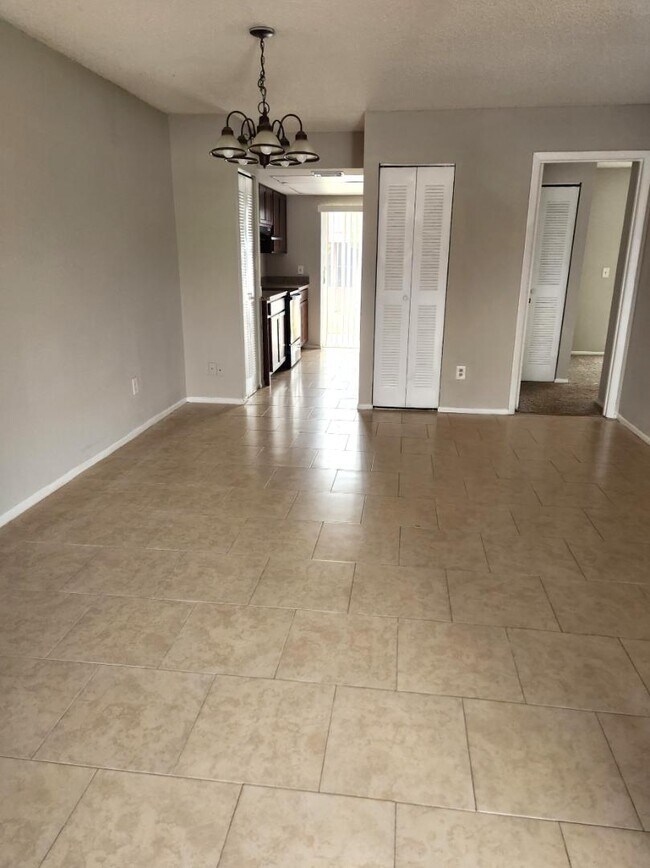 Building Photo - 104 Las Brisas Way