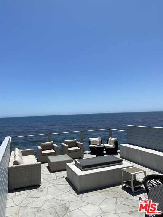 20442 E Pacific Coast Hwy, Malibu, CA 90265 House for Rent in Malibu, CA