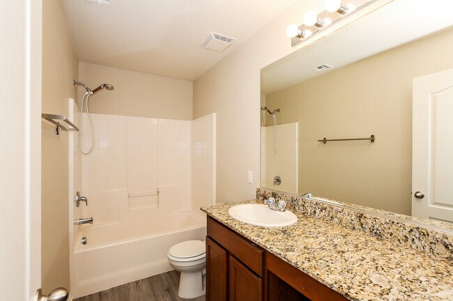 Foto del edificio - 7639 Lone Shepherd Dr