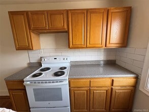 Building Photo - 30 Locust Hill Ave