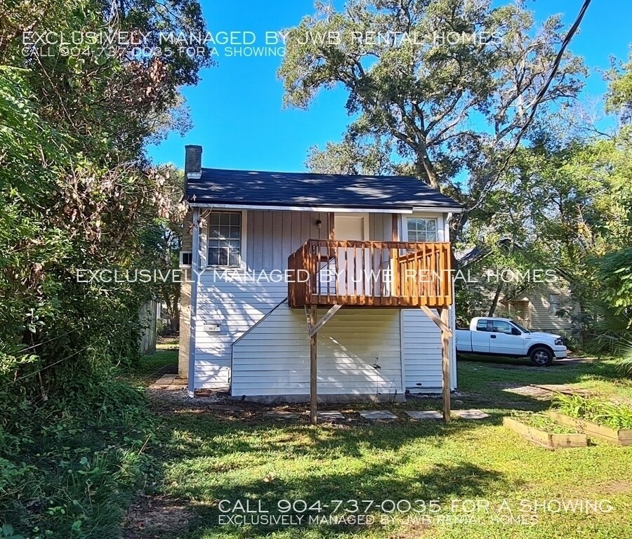Primary Photo - 1612 Minerva Ave