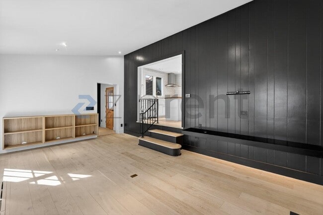 Building Photo - 6 Bonwit Rd