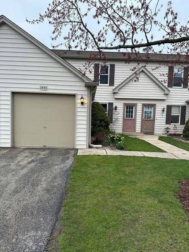 Foto principal - 2632 Country Oaks Ct