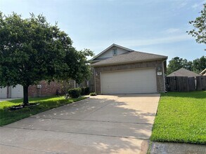 Building Photo - 27410 Tracy Ridge Ct