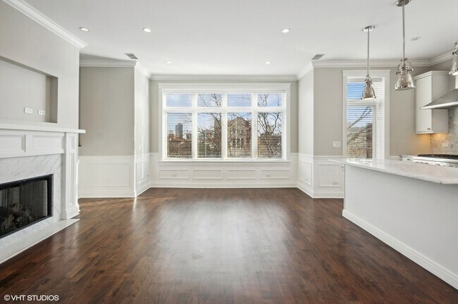 Foto del edificio - 3518 N Wilton Ave