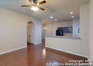 Foto del edificio - 661 Creekside Cir