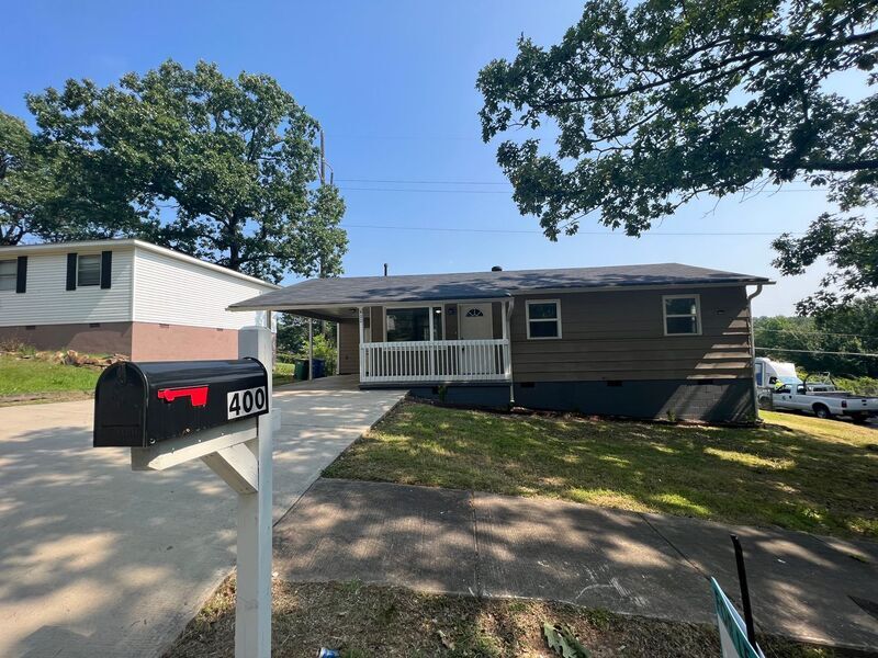 Foto principal - 400 Libby Ln