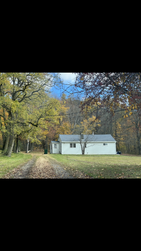 Front of house - 3507 Reichert Rd