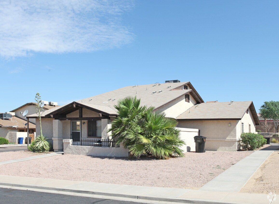 Foto principal - 5942 E Norland St