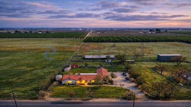 Foto del edificio - 8730 S East Ave