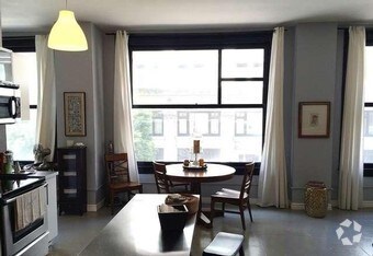 Foto principal - 1111 S Grand Ave