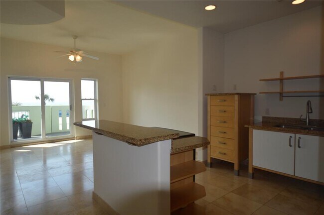 Foto del edificio - 9420 Seawall Blvd