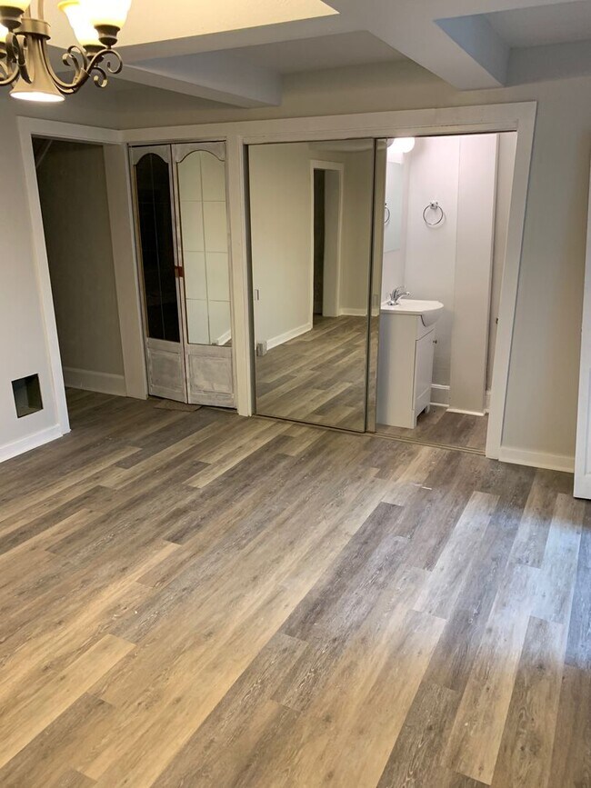 Foto del edificio - 2 or 3 bedroom Full Remodeled