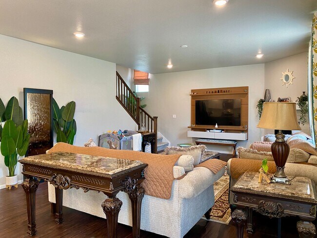 Foto del edificio - Modern Living with Solar Savings: Spacious 4BR Home in Douglas County