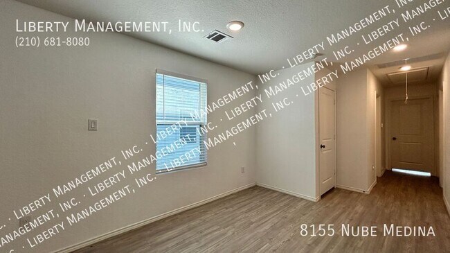 Foto del edificio - 8155 Nube Medina